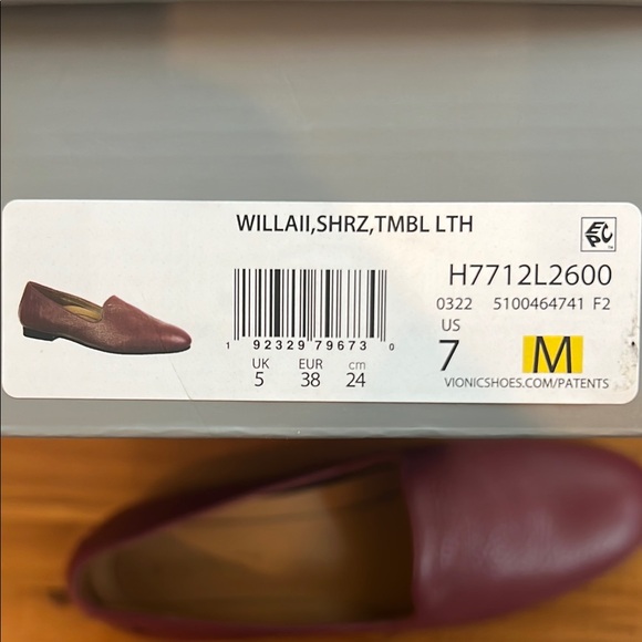 Vionic Red Flats Classic Loafers Comfortable New in Box Size 7 - Picture 5 of 5